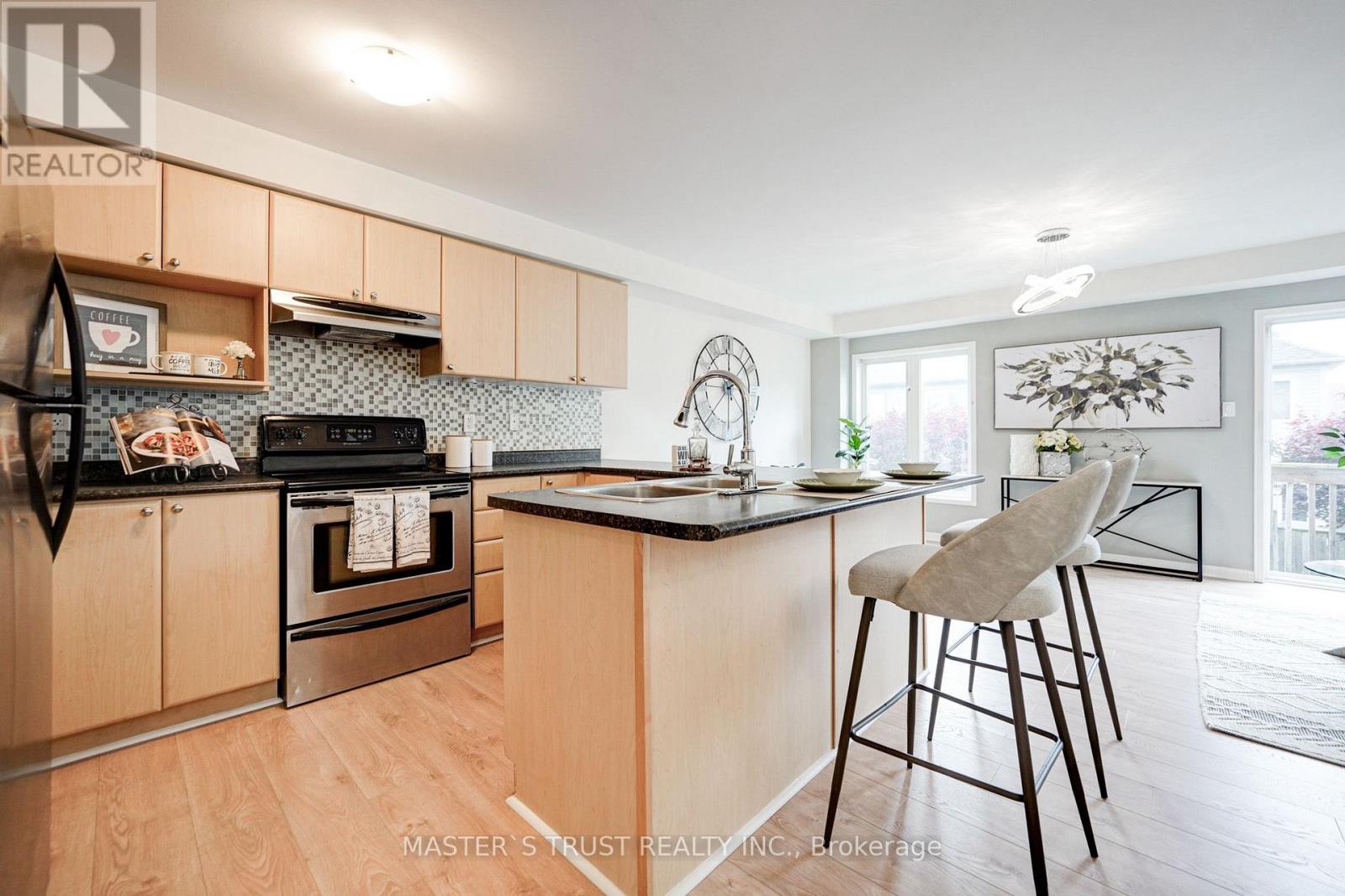 55 BETTINA PLACE - 11