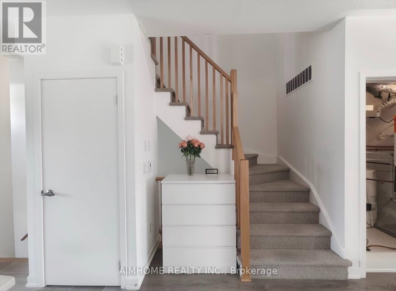#403 1525 KINGSTON ROAD - 9