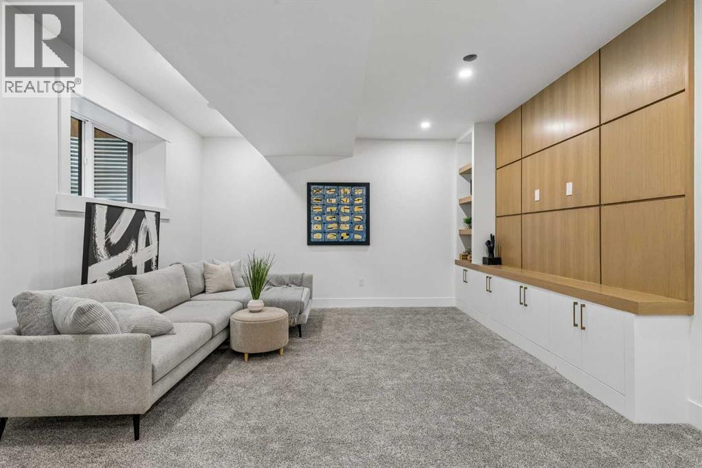 2708 18 Street NW - 30