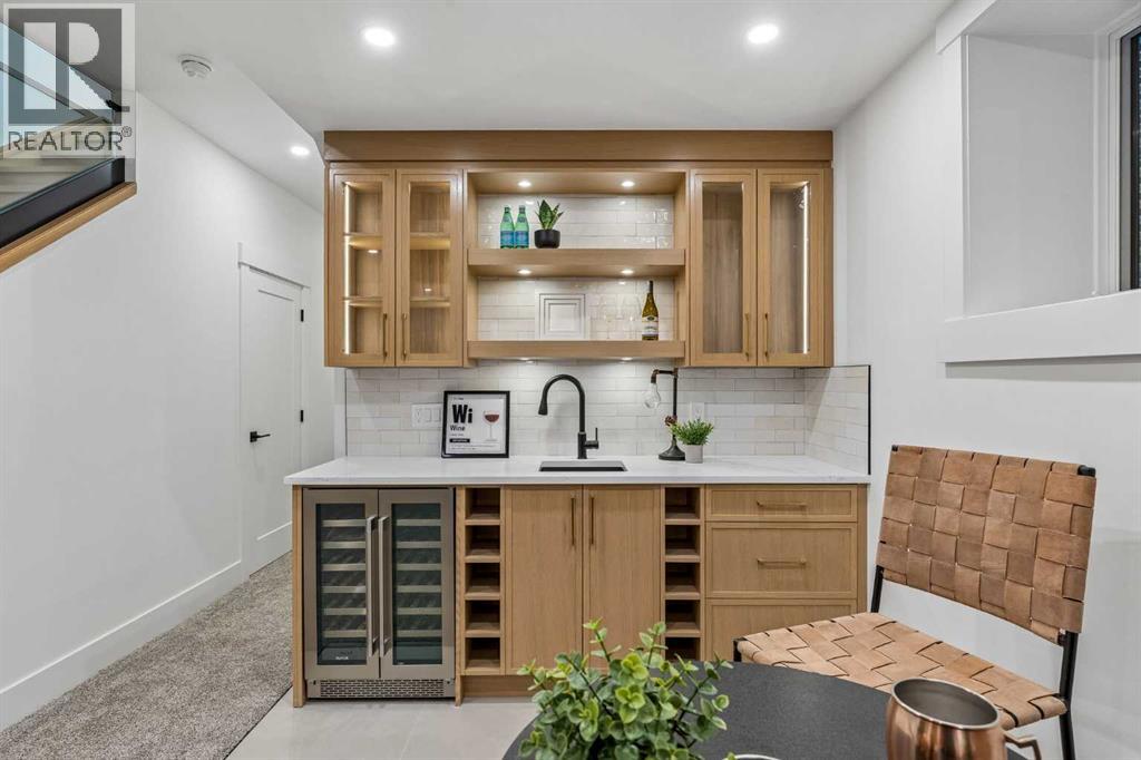 2708 18 Street NW - 33