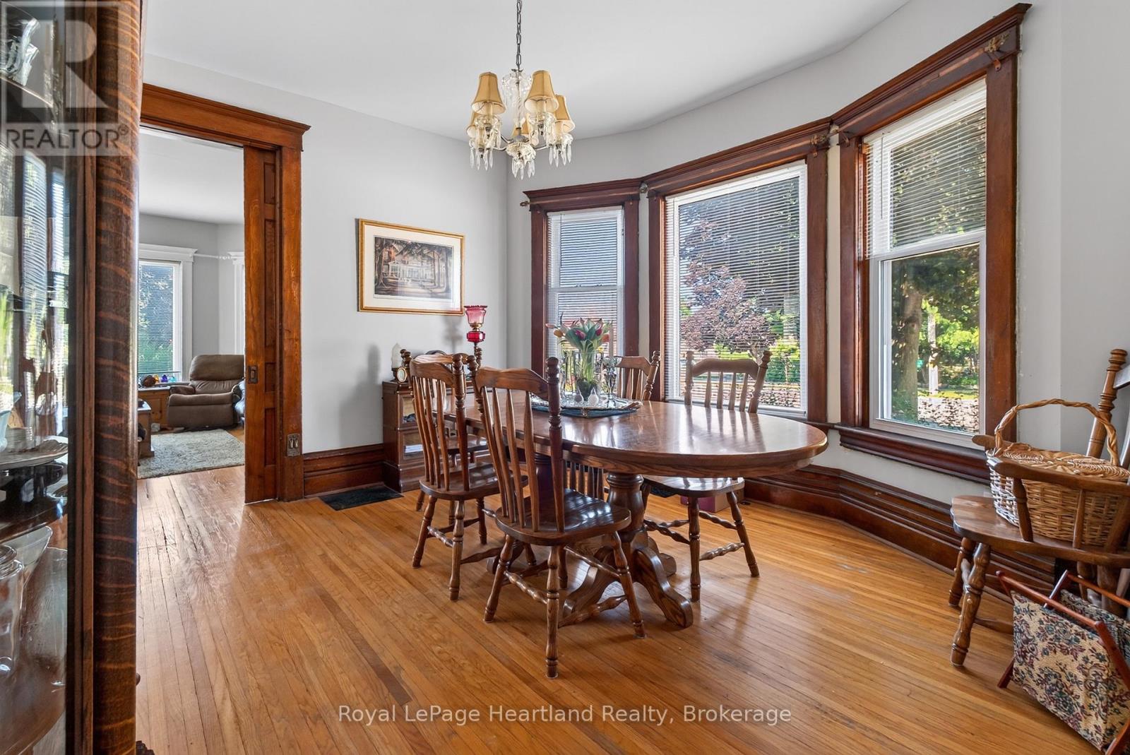 85 MONTREAL STREET - 10