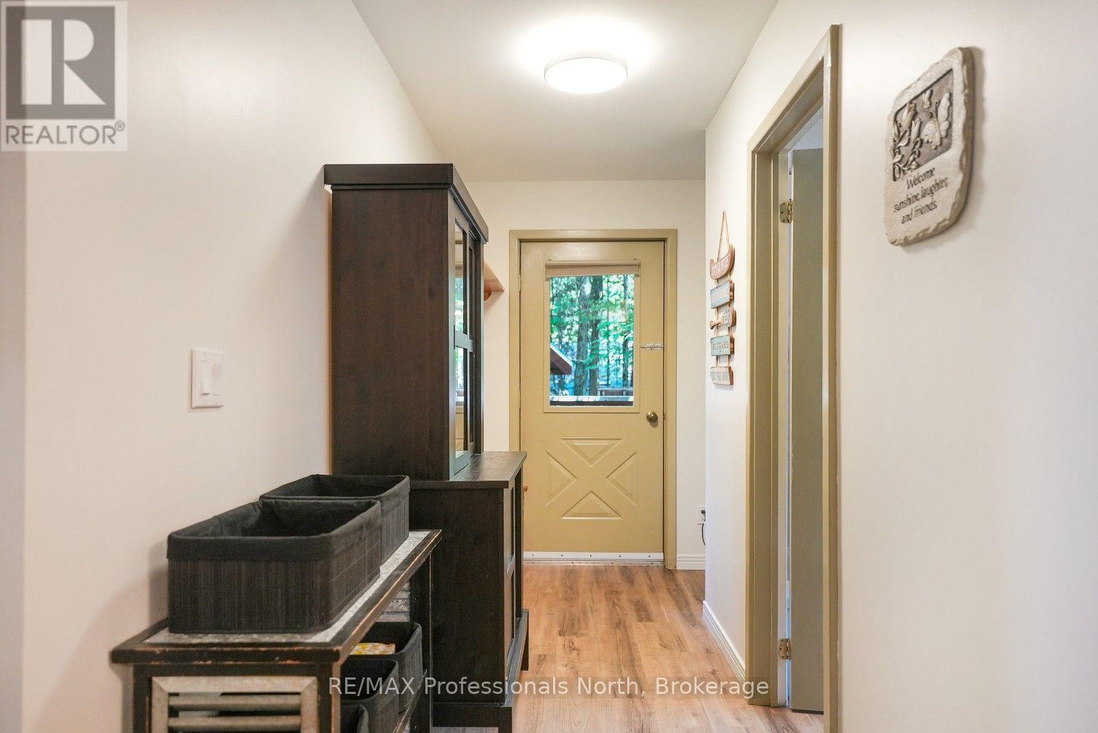11230 HUNTER (WAO) ISLAND - 19