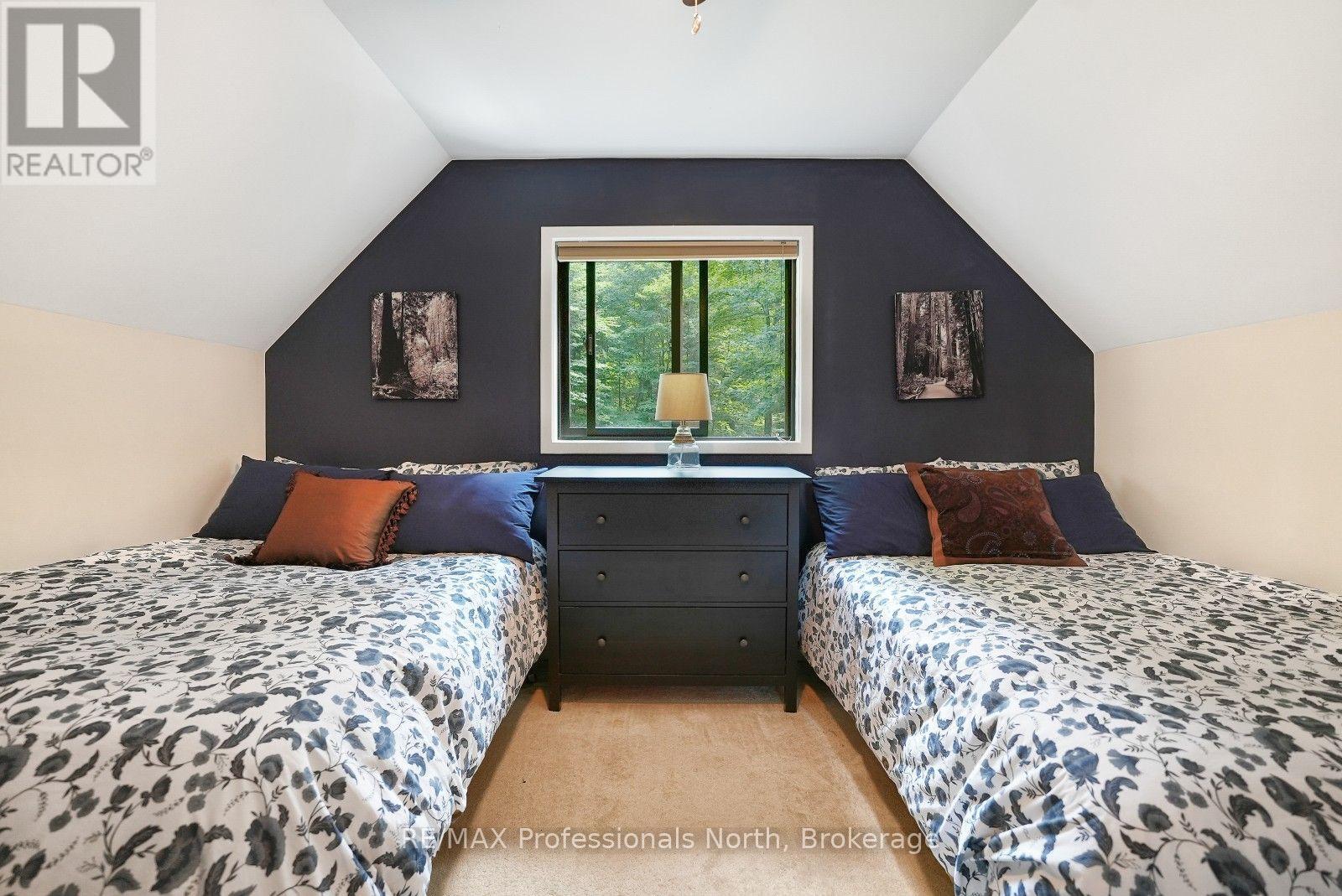 11230 HUNTER (WAO) ISLAND - 25