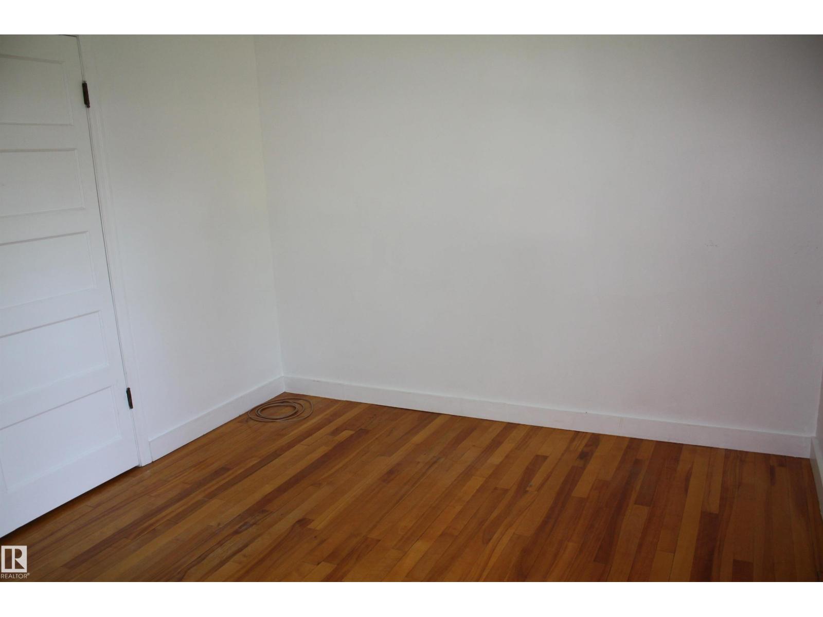 5227 51 Street - Photo 21