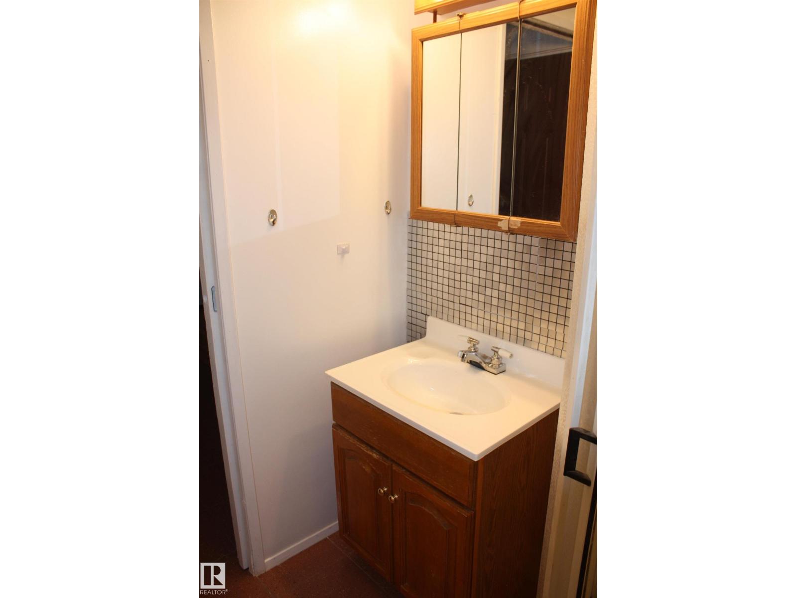 5227 51 Street - Photo 47