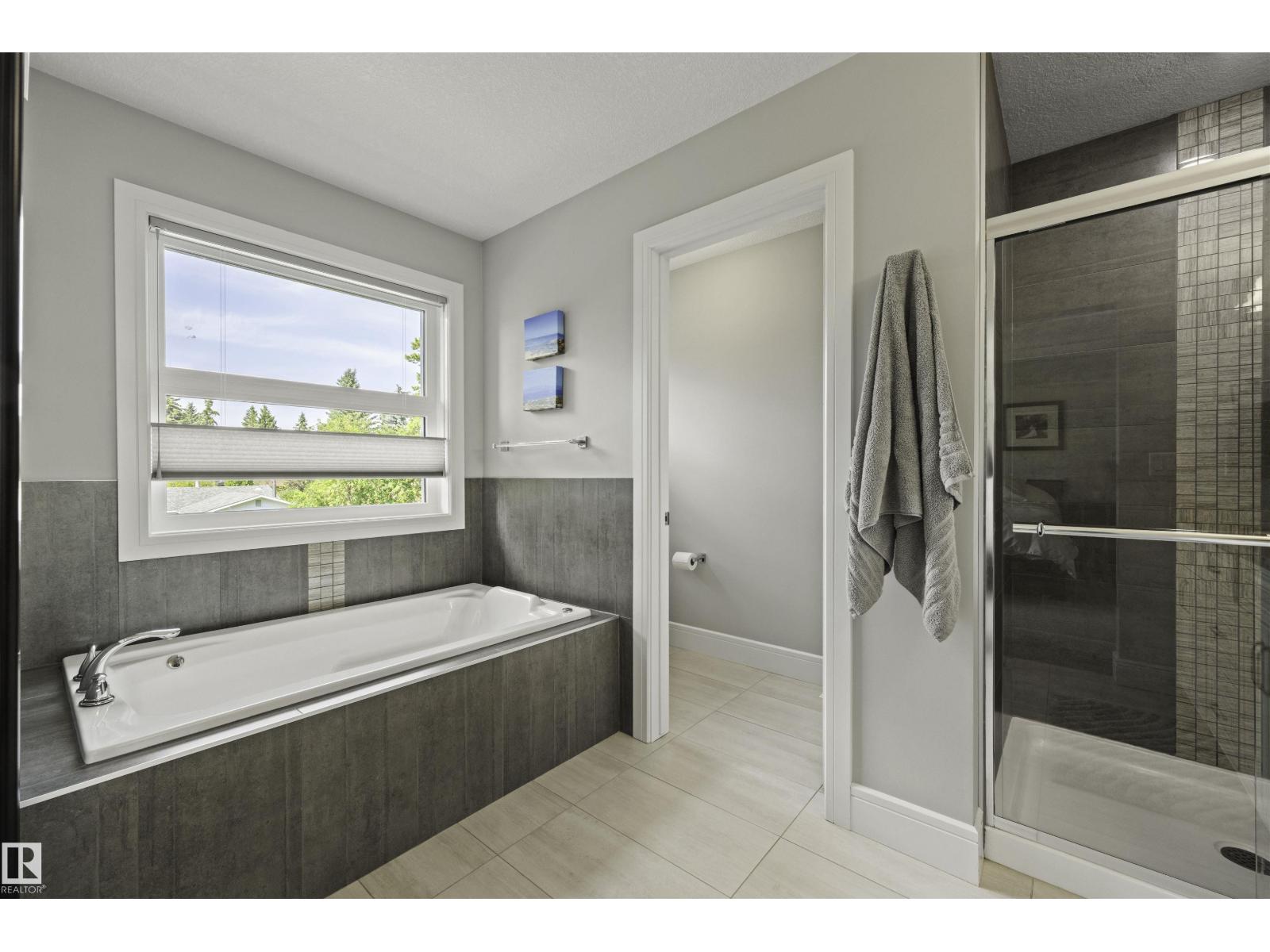 14605 78 AV NW - 21