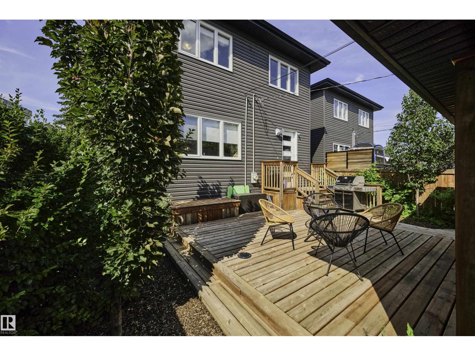 14605 78 AV NW - 37