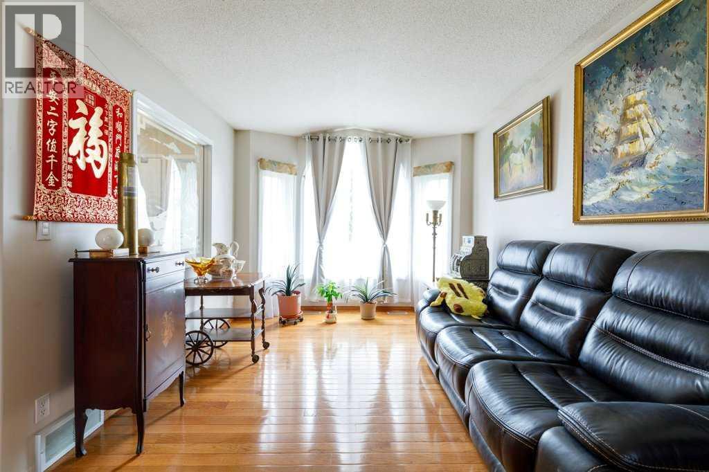 92 Anquetel Street, Red Deer