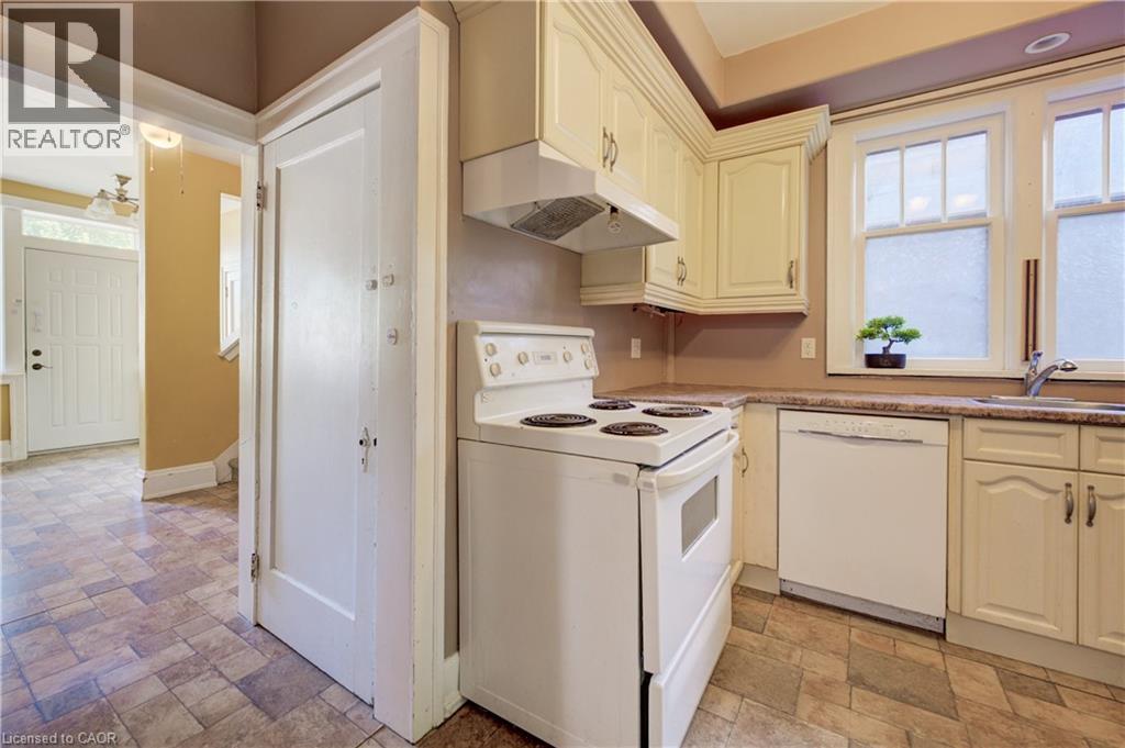 59 WEST Avenue - Image 10