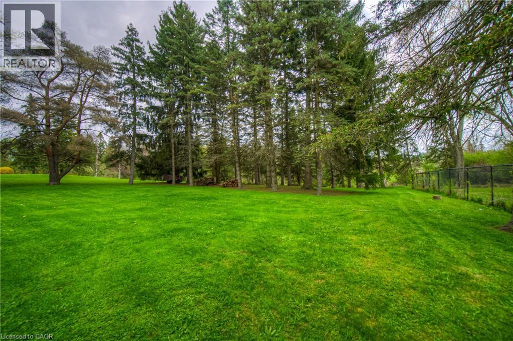 145 RIVERBANK Drive - 6