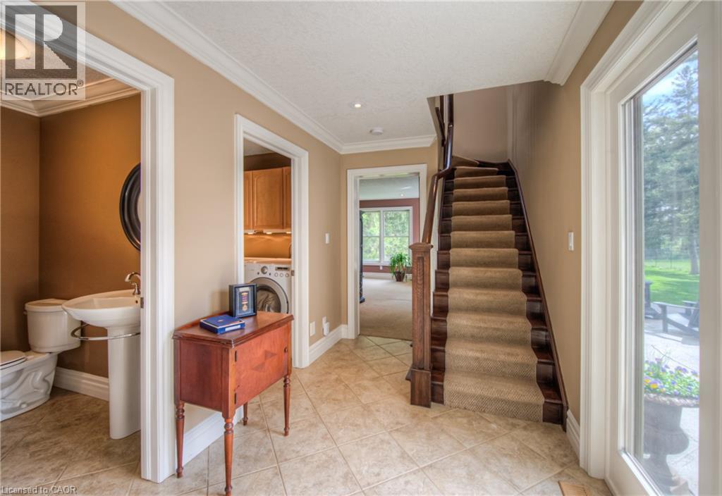 145 RIVERBANK Drive - 25