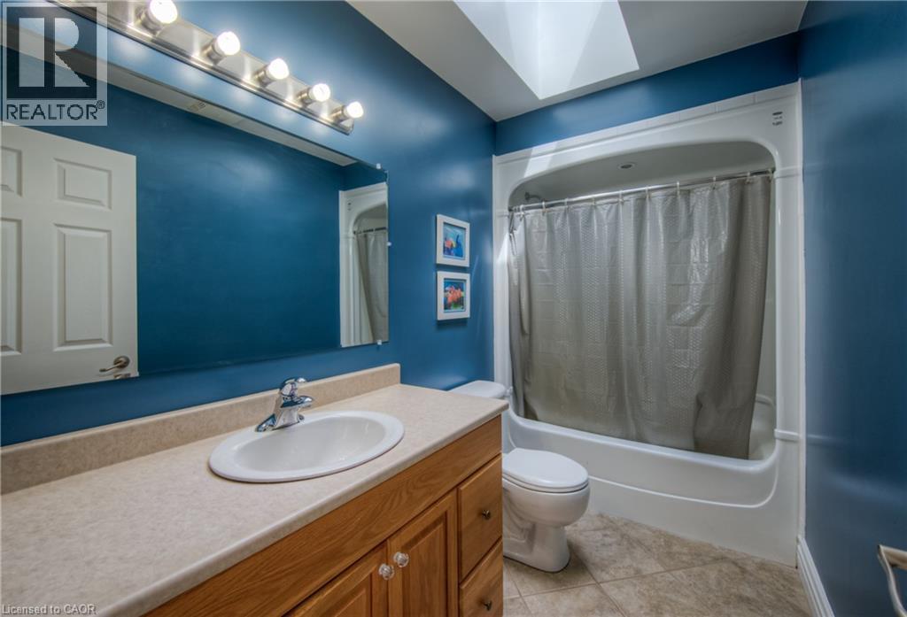 145 RIVERBANK Drive - 28