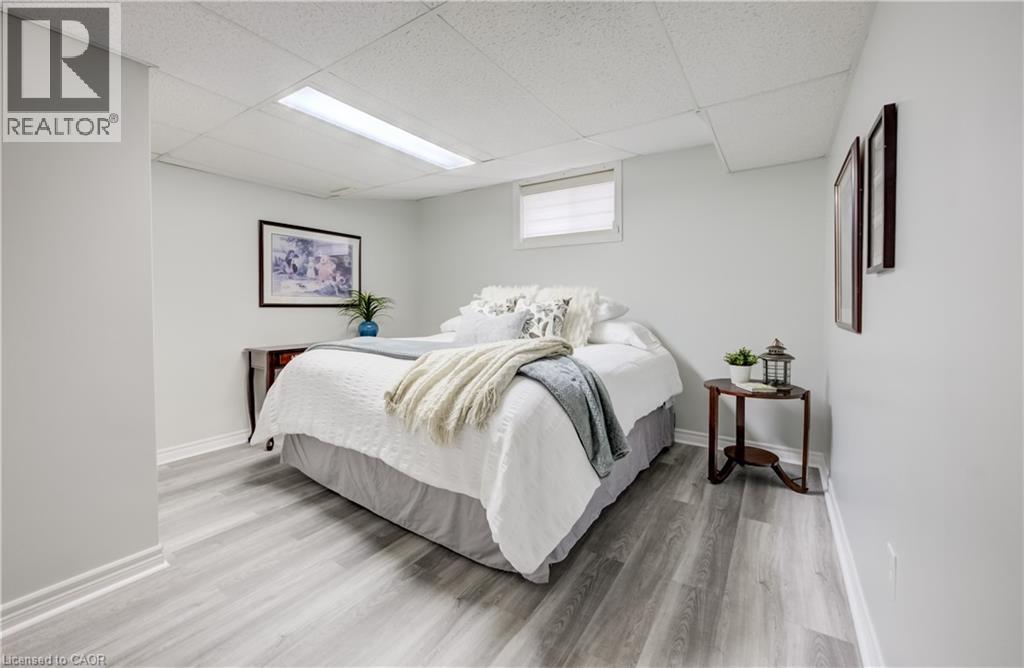 27 CHANDOS Drive - Image 34