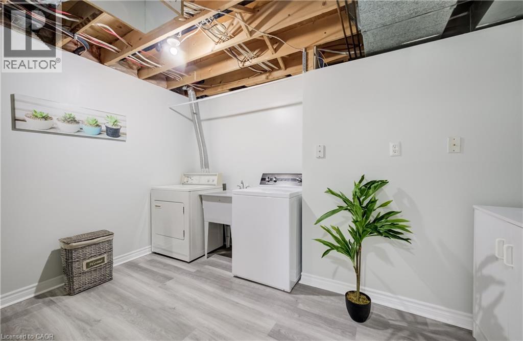 27 CHANDOS Drive - Image 38