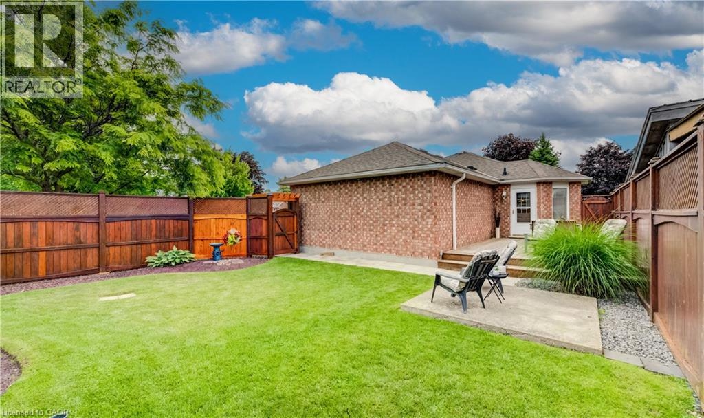 27 CHANDOS Drive - Image 41