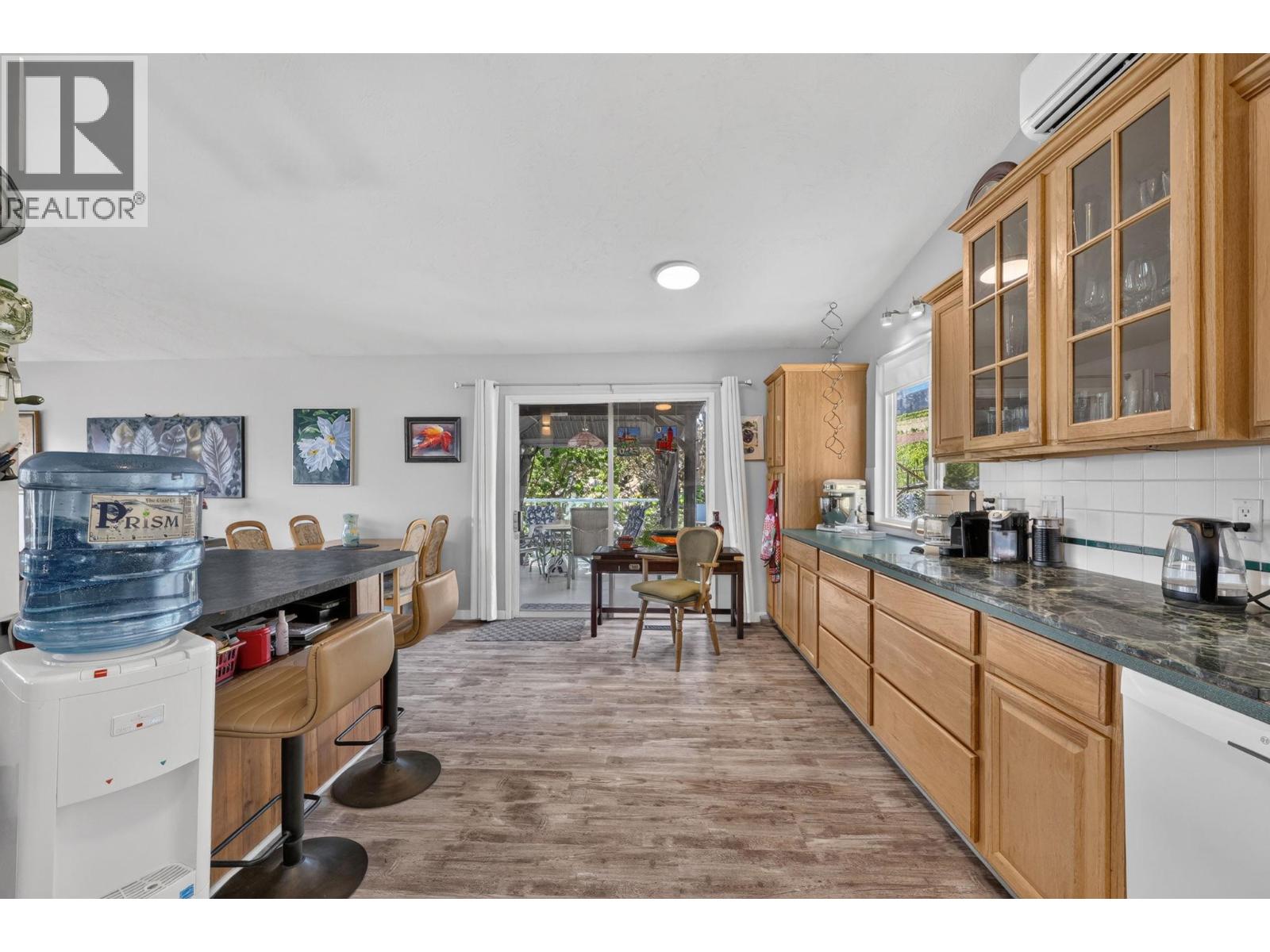 5868 MacGREGOR Road, Peachland
