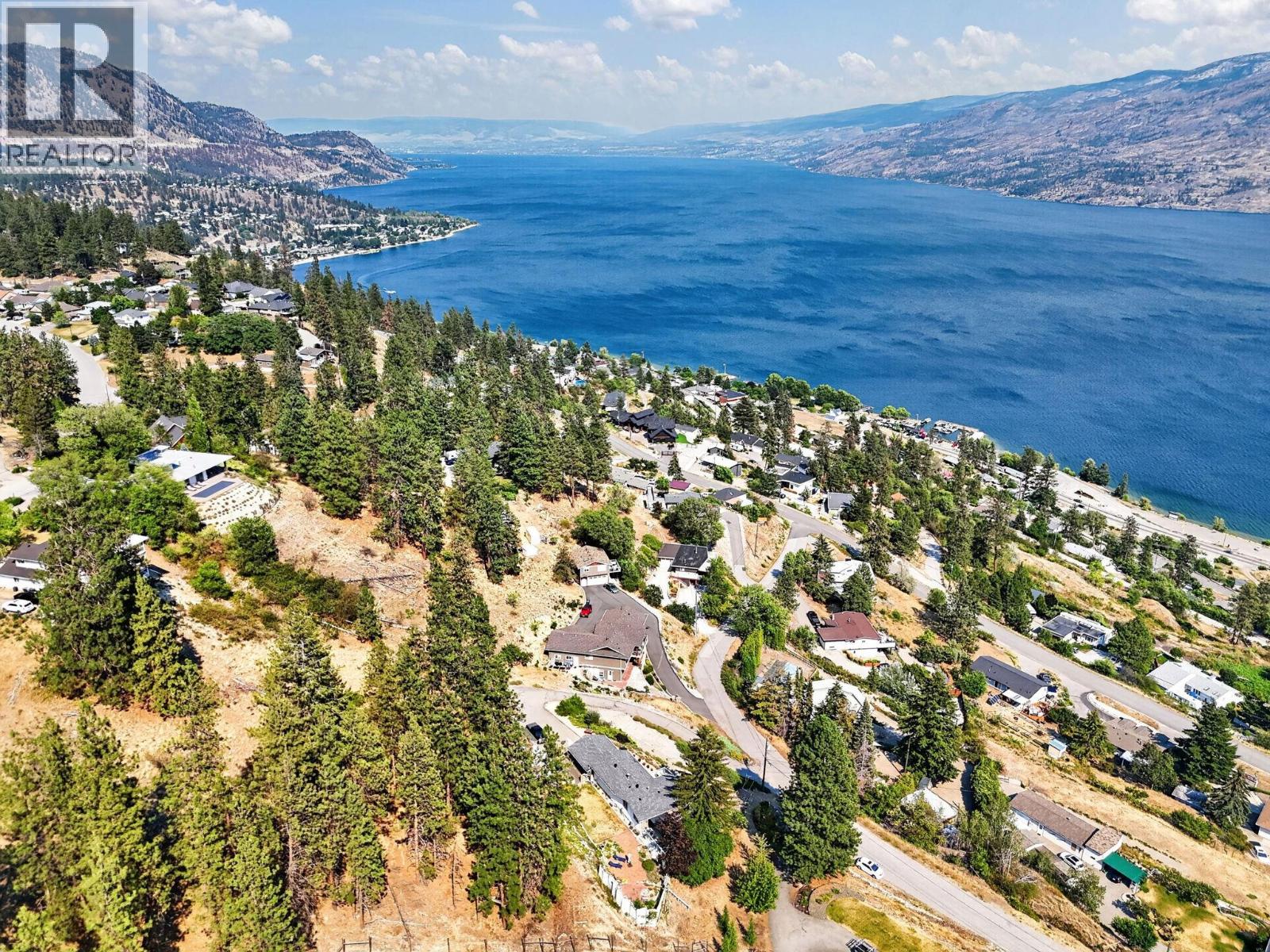 5868 MacGREGOR Road, Peachland