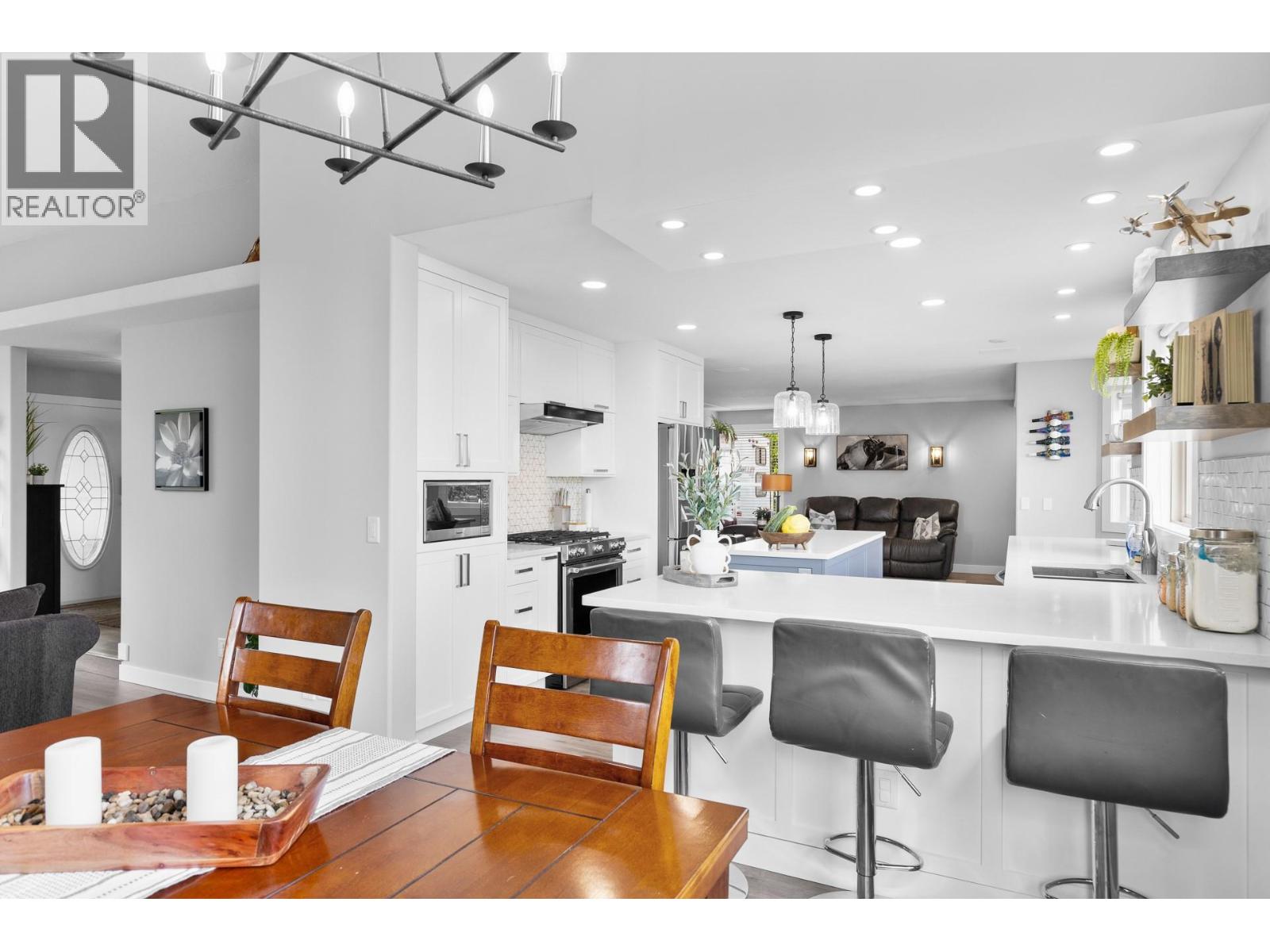  3271 Deer Ridge Court, West Kelowna