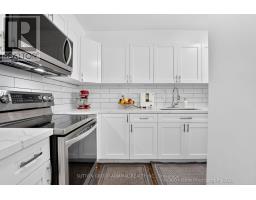 Bedroom - 202 - 80 Grandravine Drive, Toronto, ON M3J1B2 Photo 6