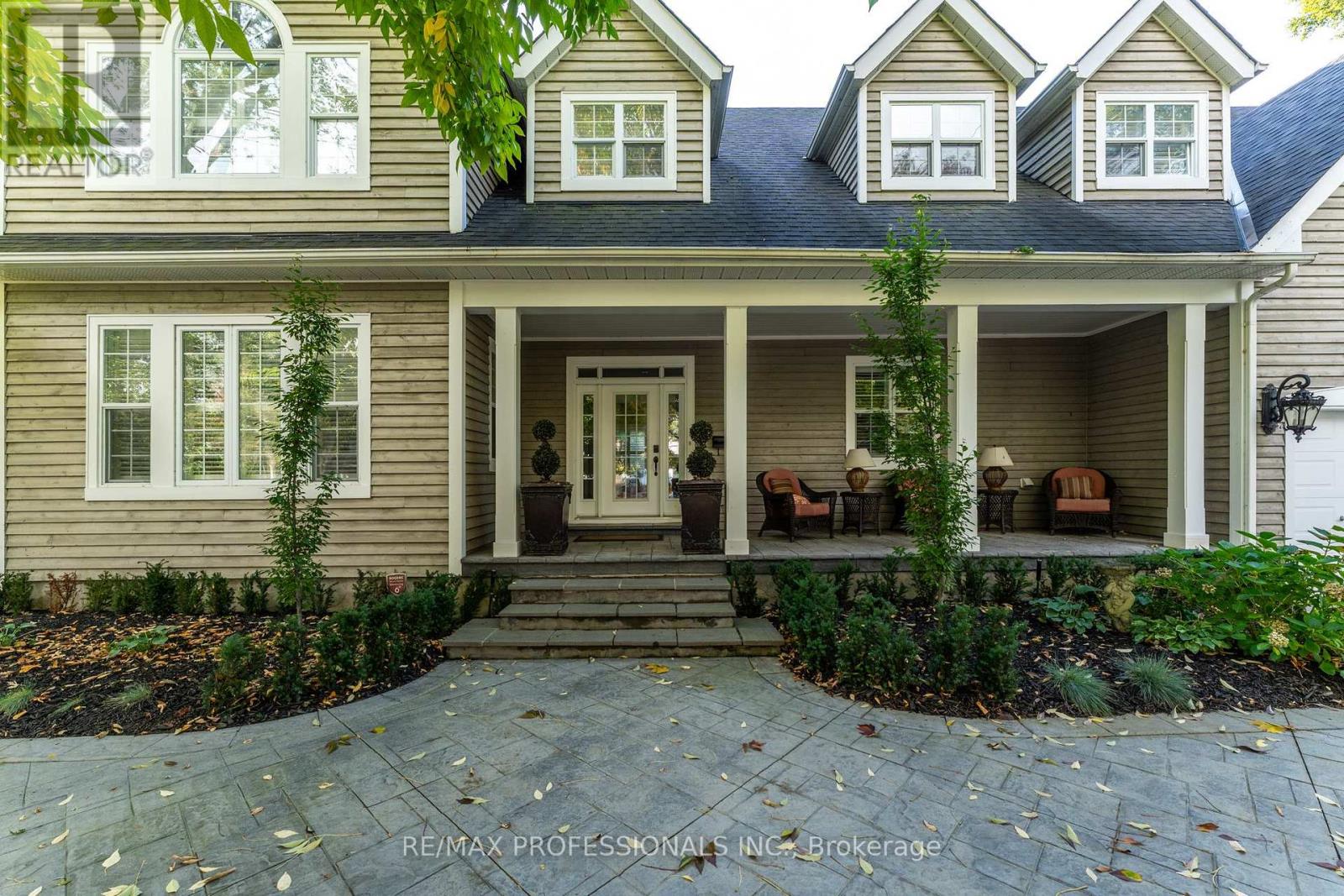 354 COUNTRY CLUB CRESCENT - 5