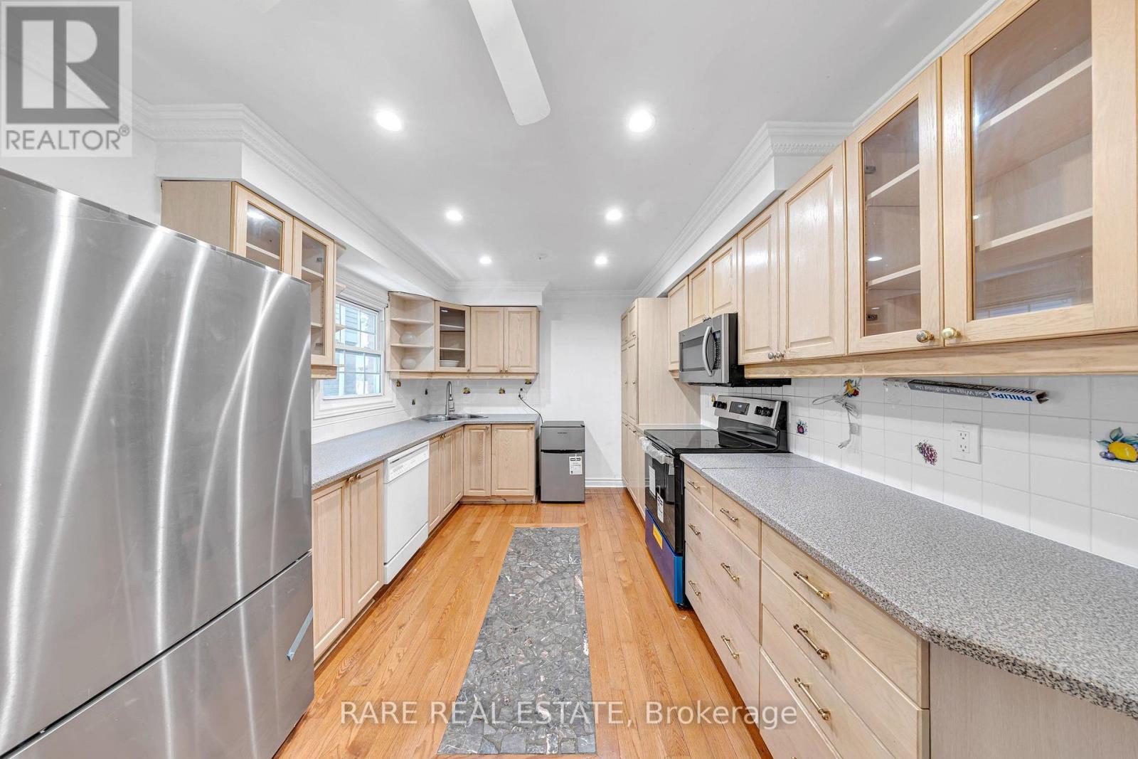 29 ABELARD AVENUE - 17