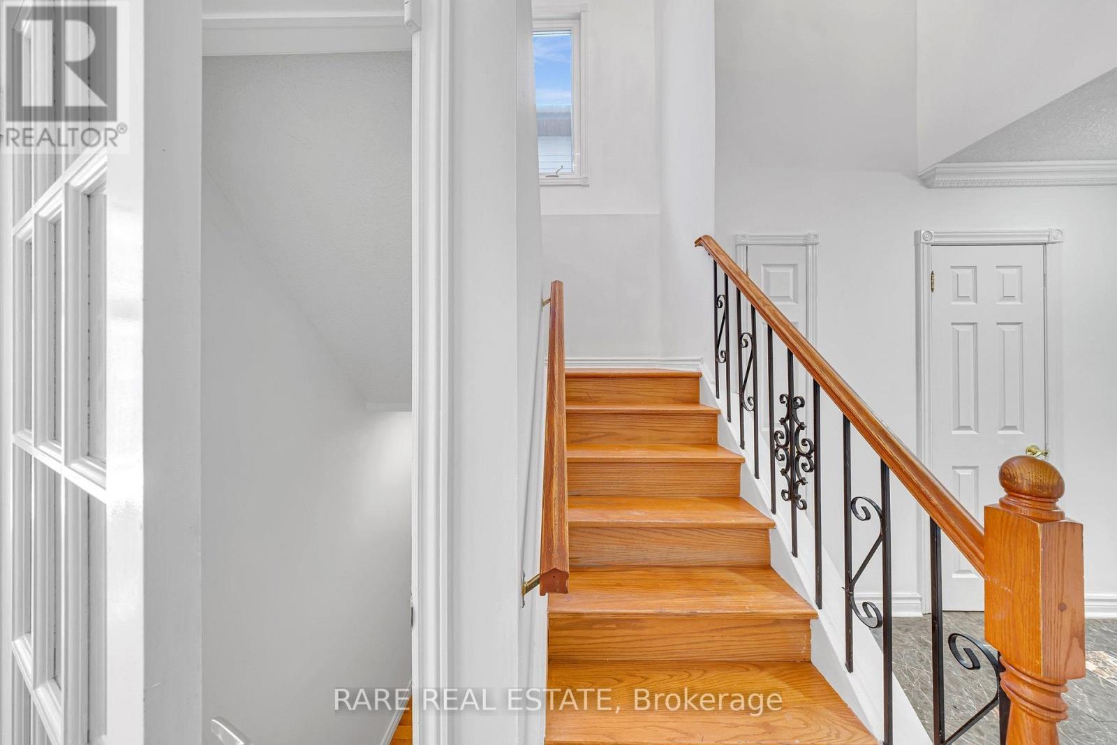 29 ABELARD AVENUE - 19