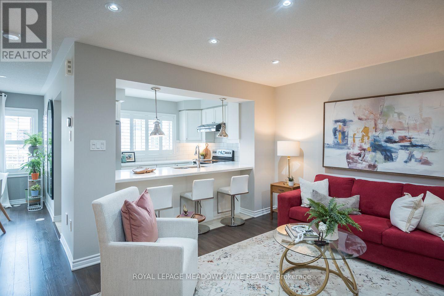 298 REIS PLACE - 14