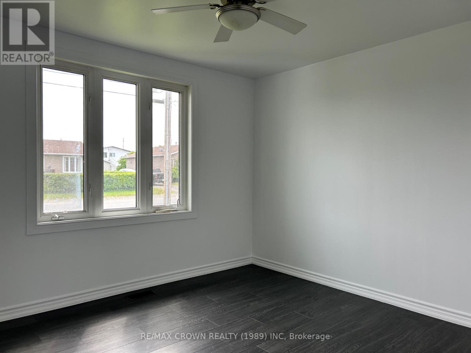 38 COURNOYER STREET - 17