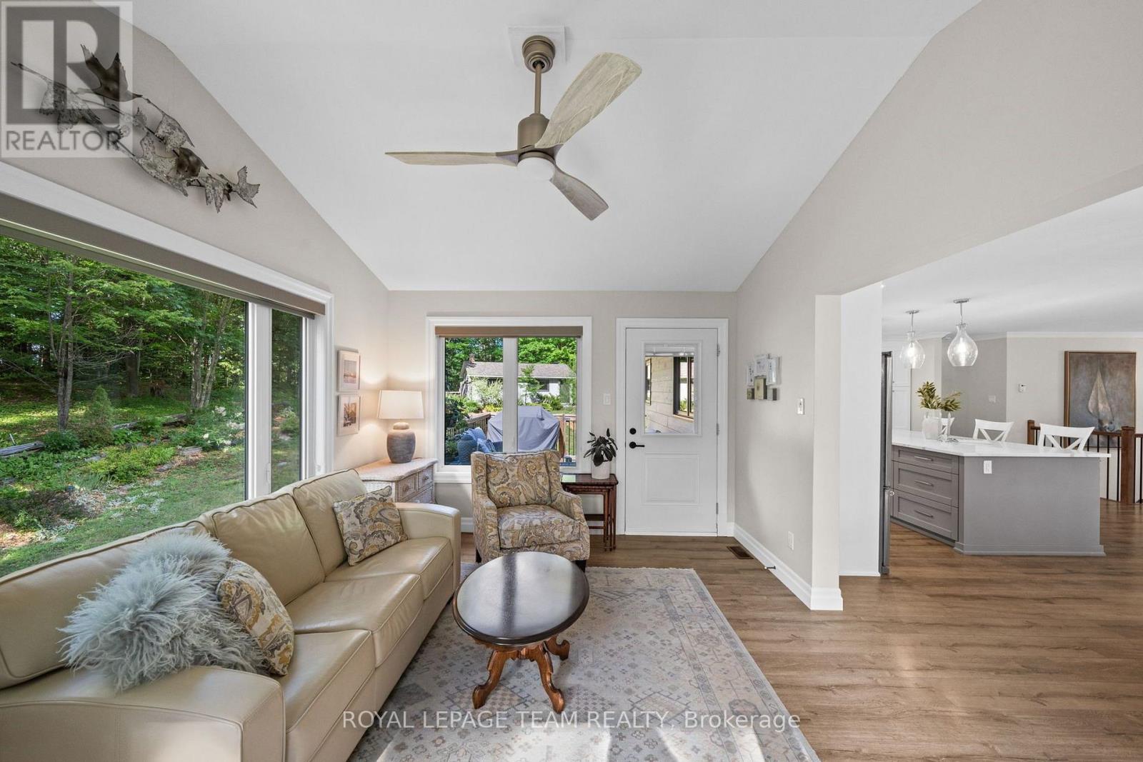 5 PEGGS LANE - Image 14