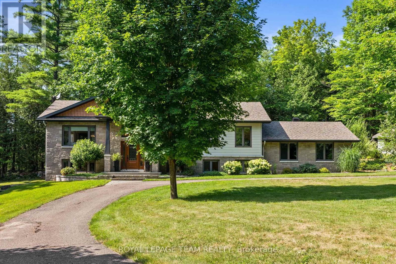 5 PEGGS LANE - Image 3