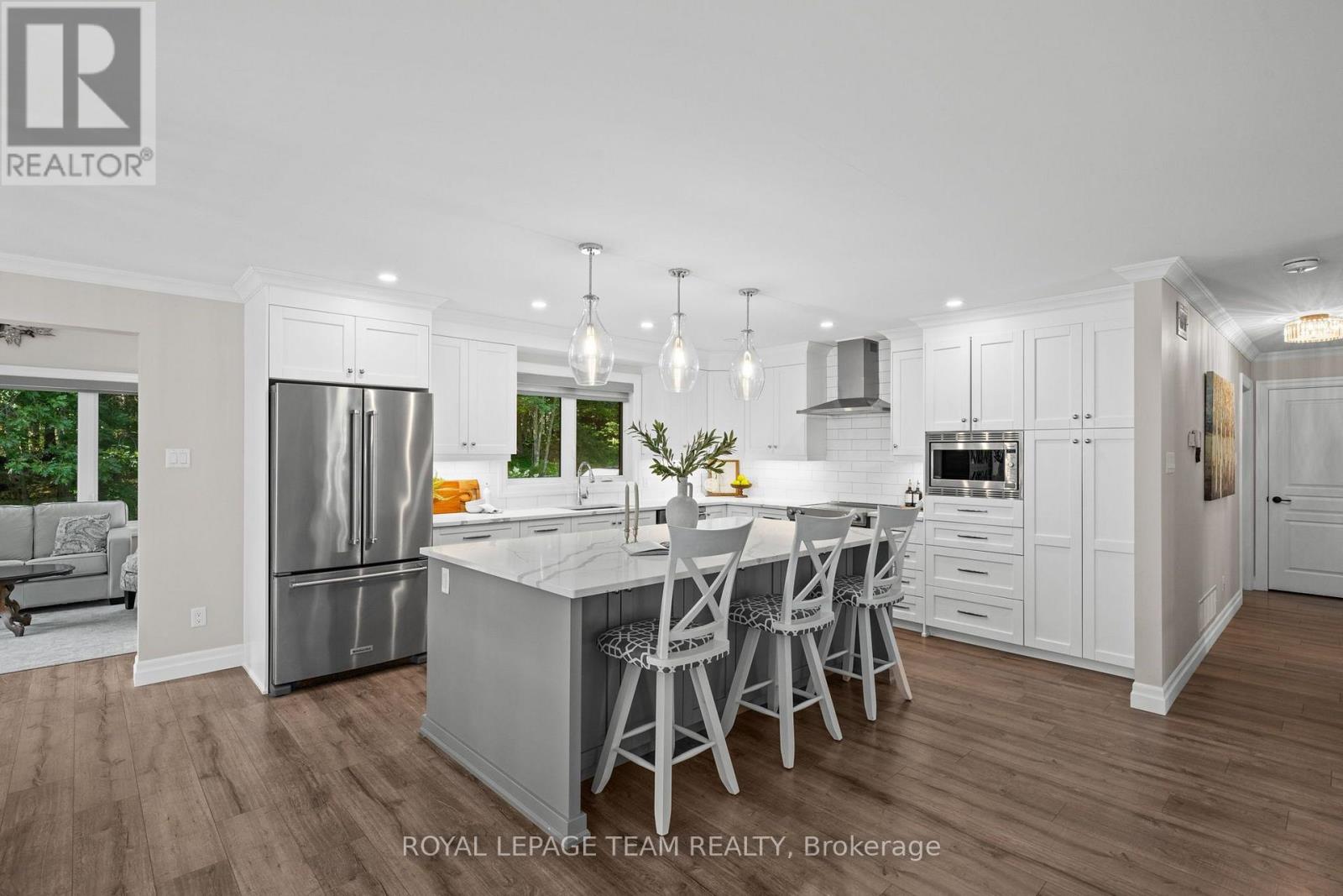 5 PEGGS LANE - Image 8