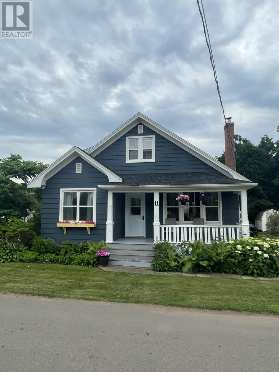 11 Belle Avenue, Souris — photo 2