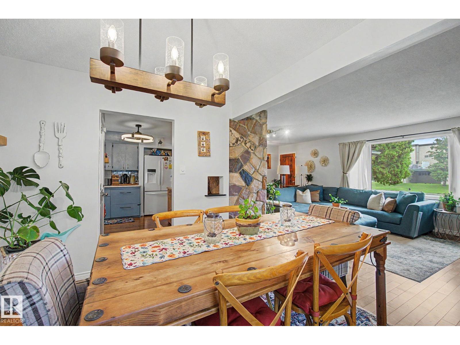 7712 159 ST NW - 5