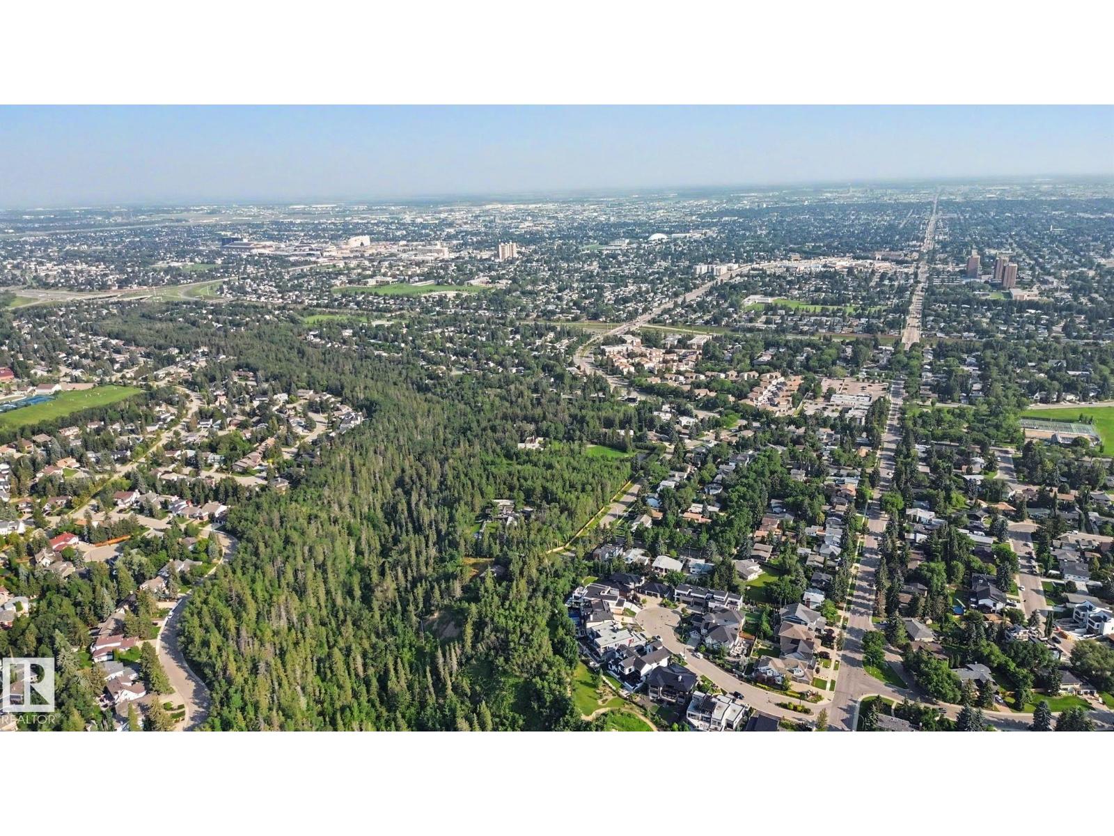 7712 159 ST NW - 32