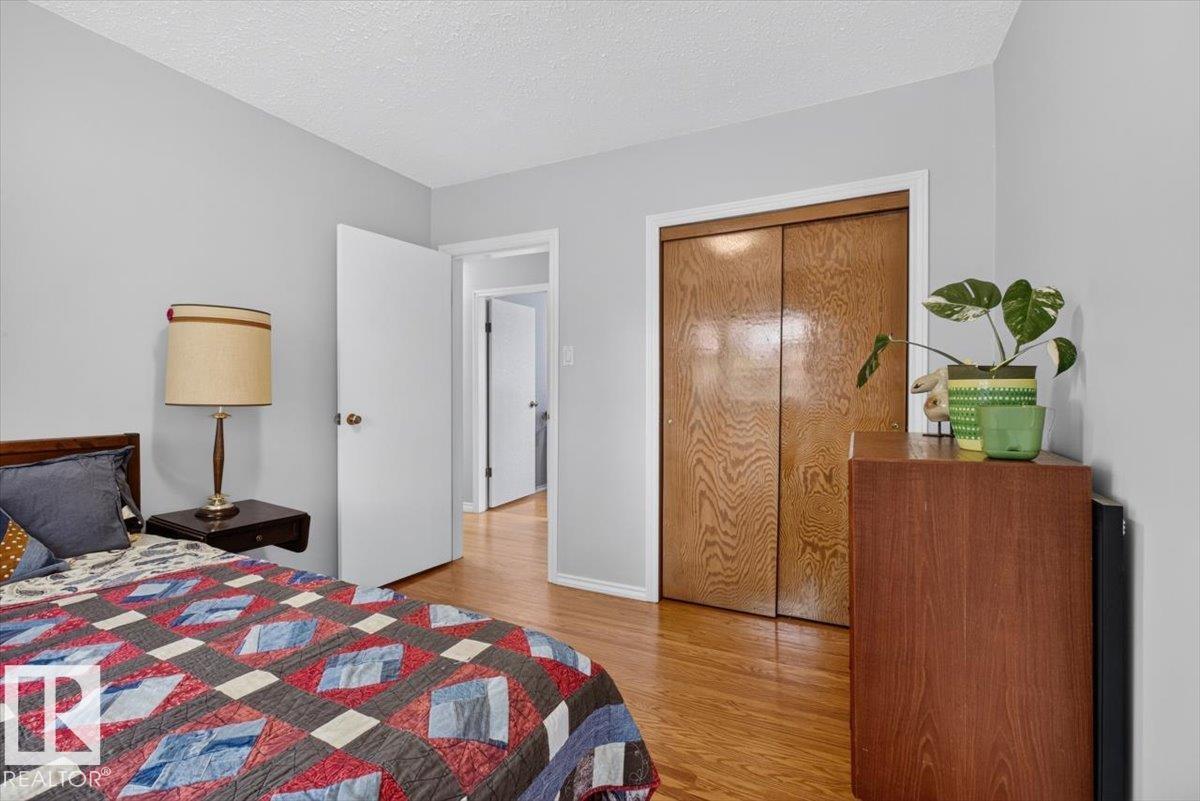 11934 43 ST NW - 26