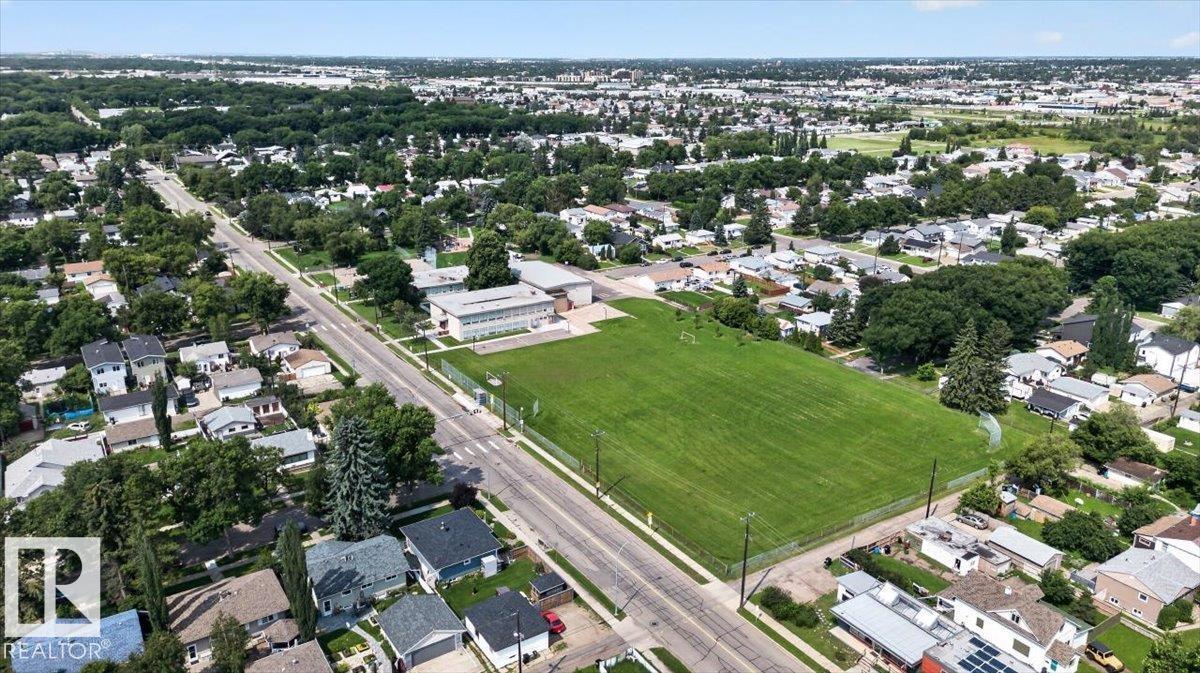 11934 43 ST NW - 55