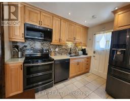 Bedroom 3 - 2832 Windwood Drive, Mississauga, ON L5N1W7 Photo 6