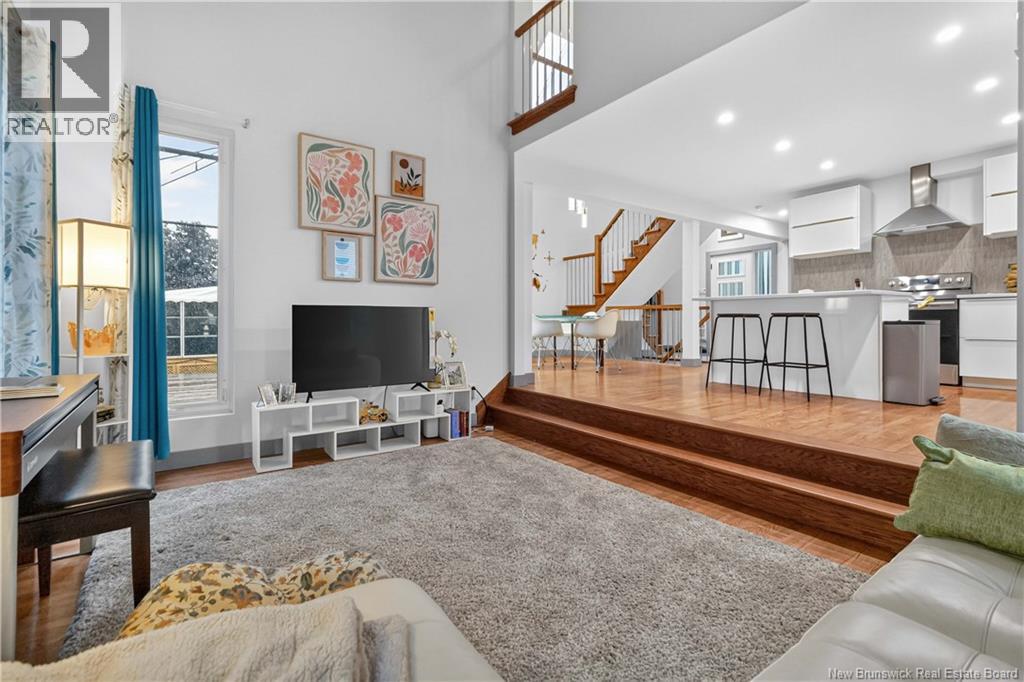 505 Broussard - 16