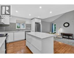 Living room - 505 Broussard, Dieppe, NB E1A6G8 Photo 11