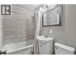 11 Derby Street, photo 12