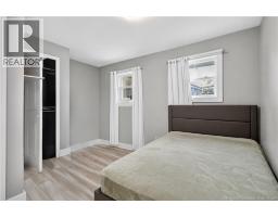 11 Derby Street, photo 13