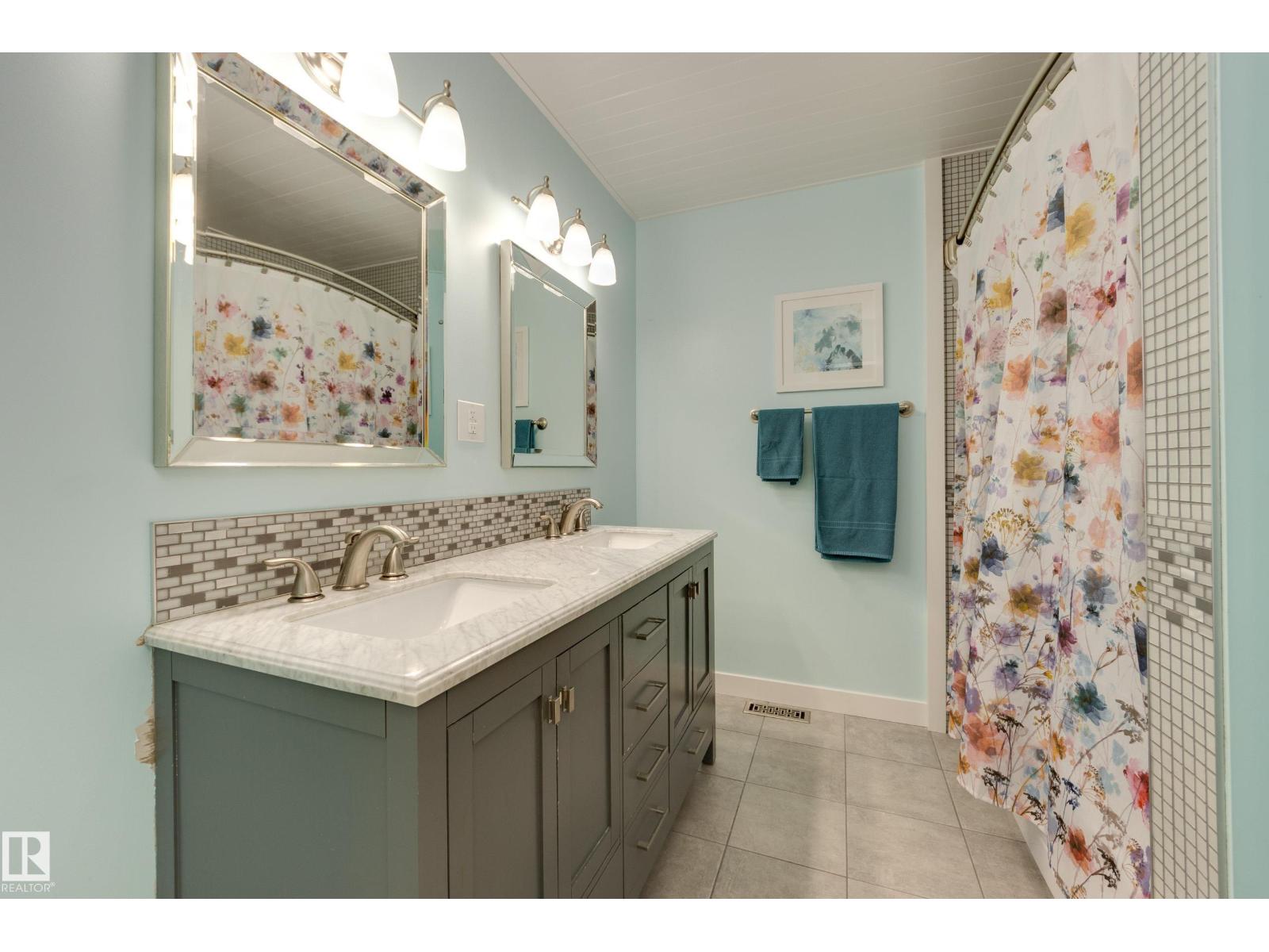 4303 46 ST - Image 24
