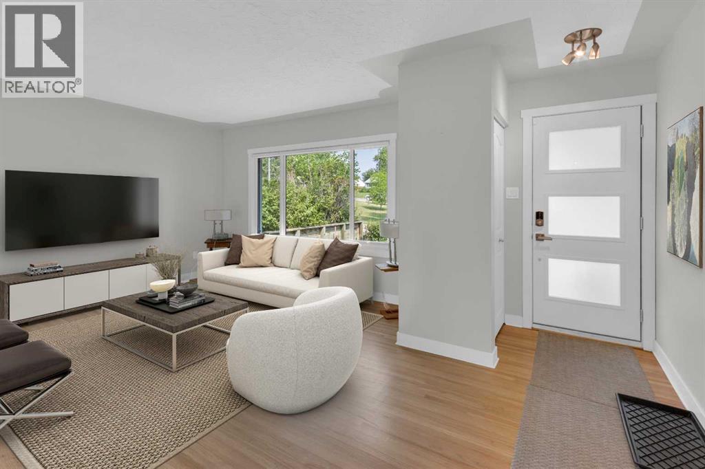 1 Thorncliffe Crescent NW, Thorncliffe, Calgary photo 3