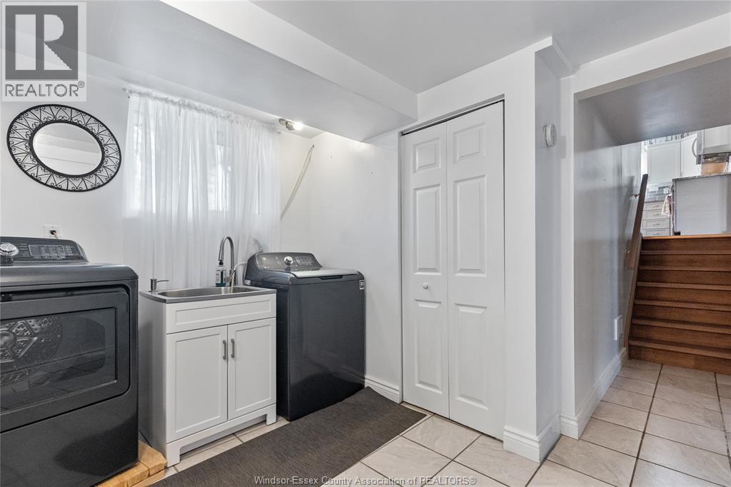 2935 GRANBY CRESCENT - Image 24