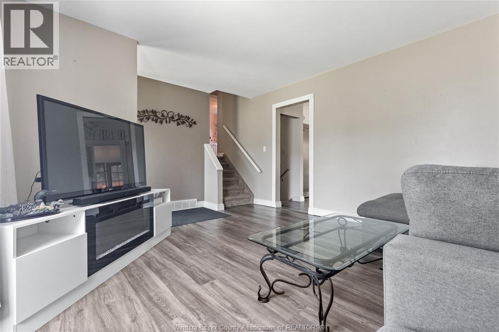 2935 GRANBY CRESCENT - Image 3