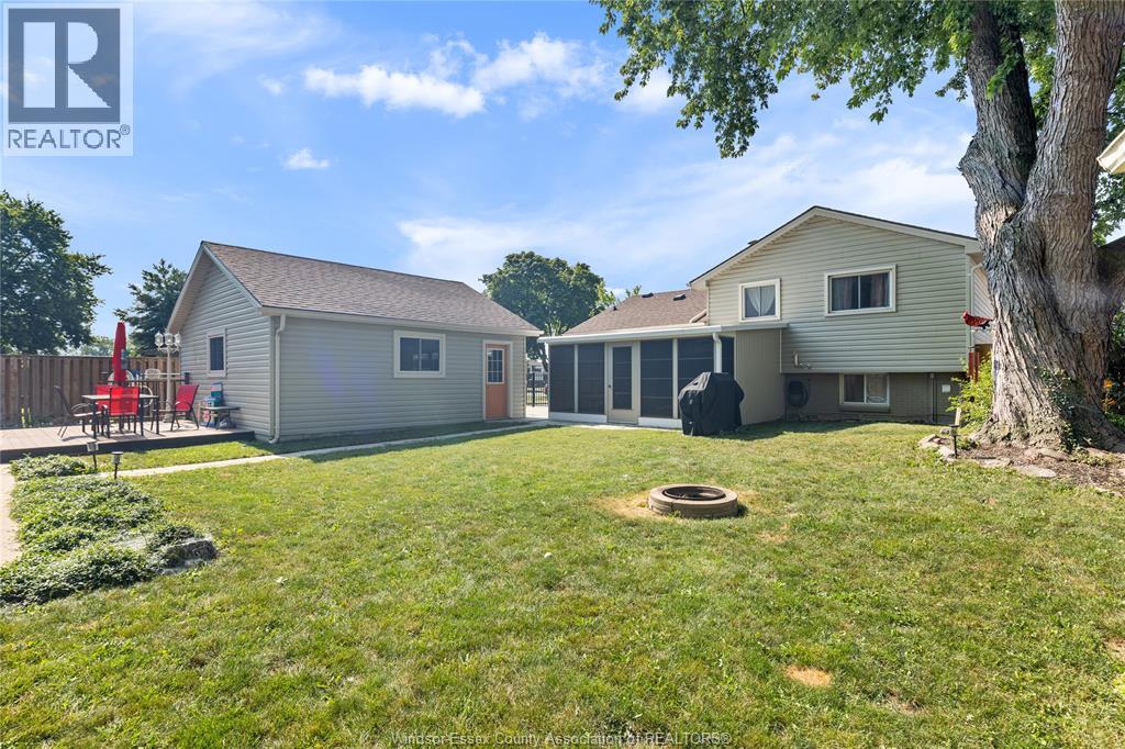 2935 GRANBY CRESCENT - 36