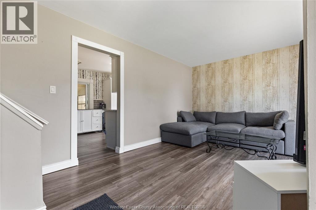 2935 GRANBY CRESCENT - 4