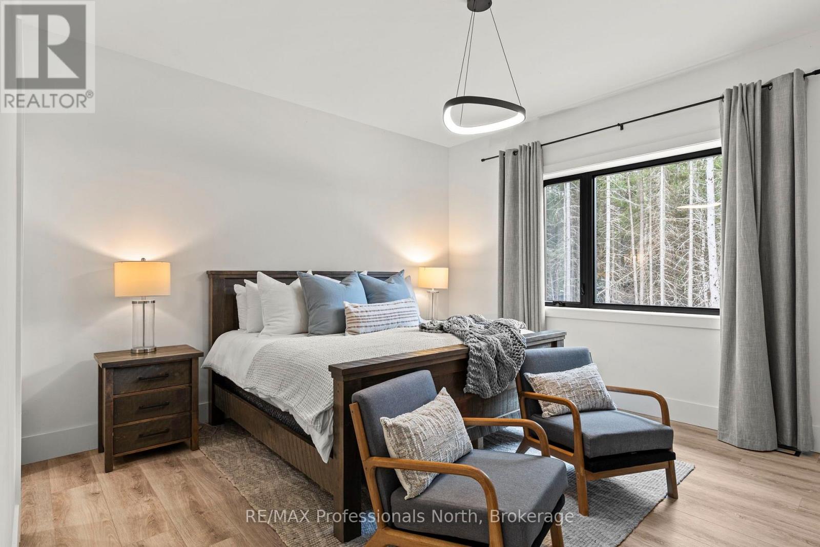 100 MASONS ROAD - 19