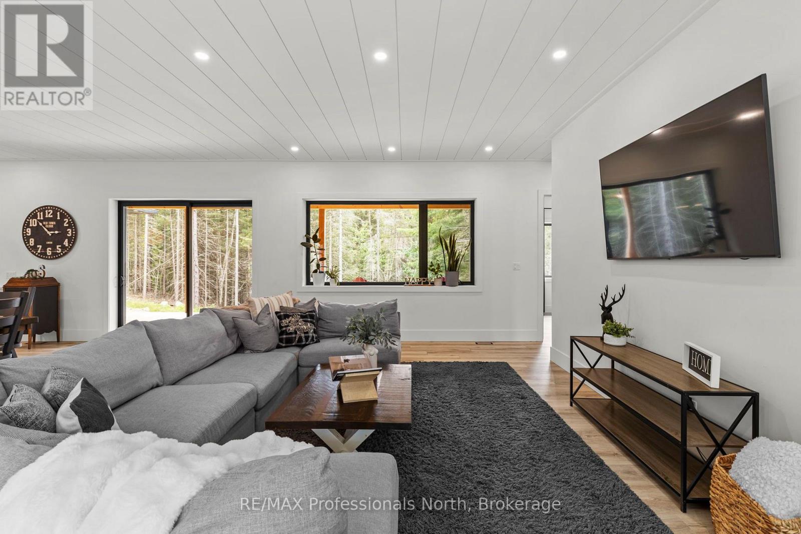 100 MASONS ROAD - 16