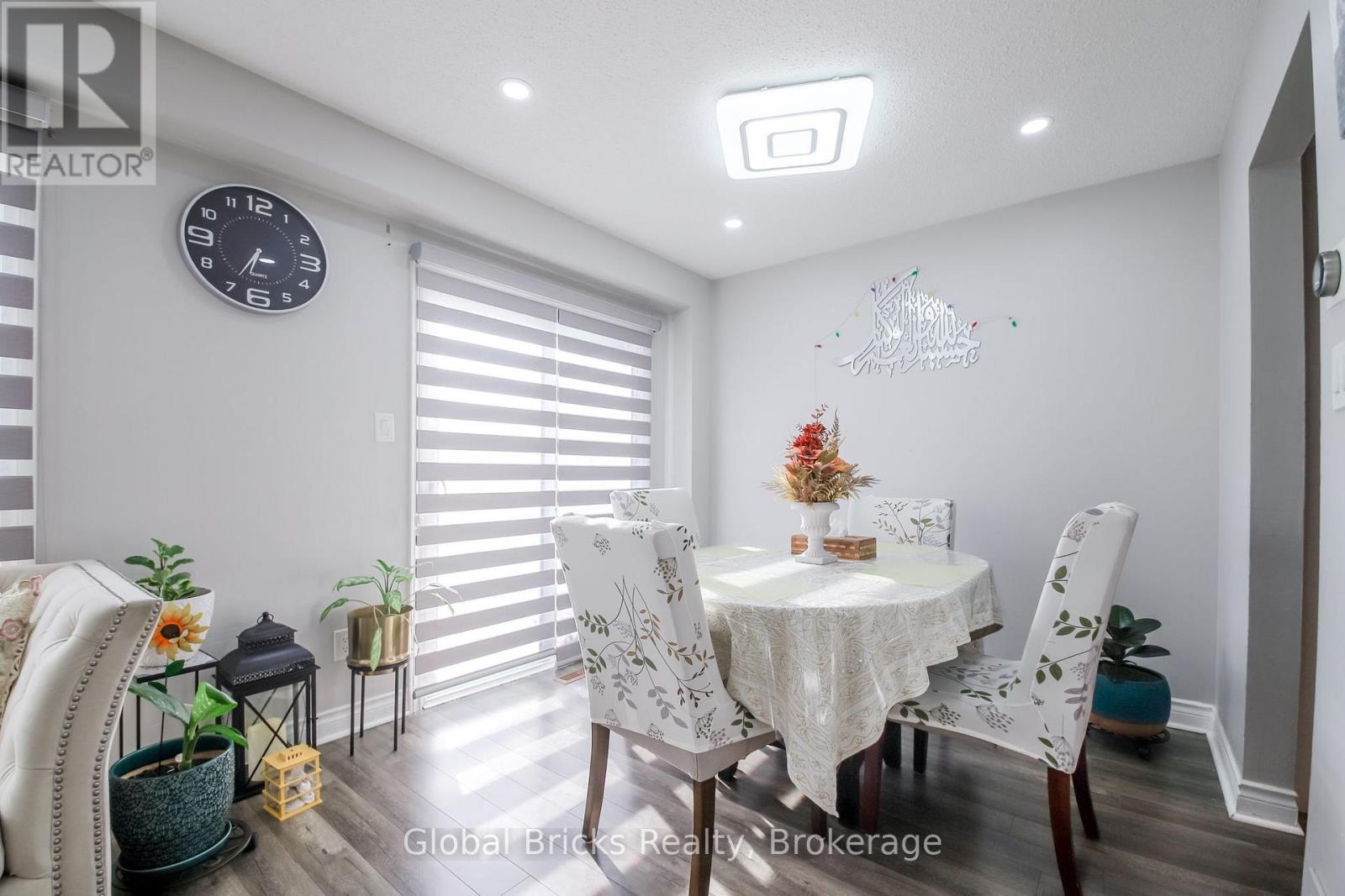 56 Winston Crescent, Whitby, ON photo 21